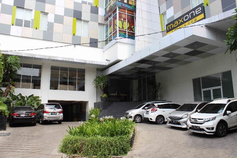 Maxone Signature Glodok Jakarta Eksteriør billede
